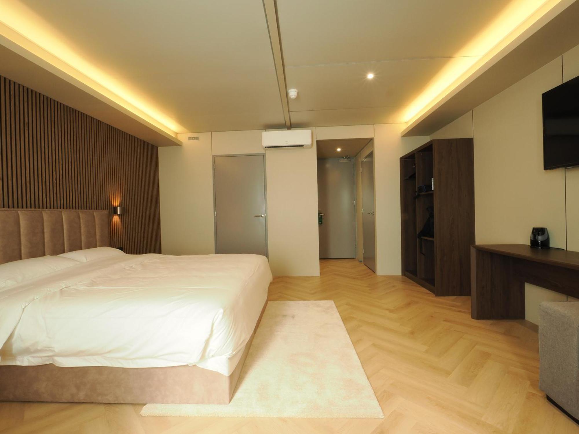 Tung Hotel Зеволде Экстерьер фото